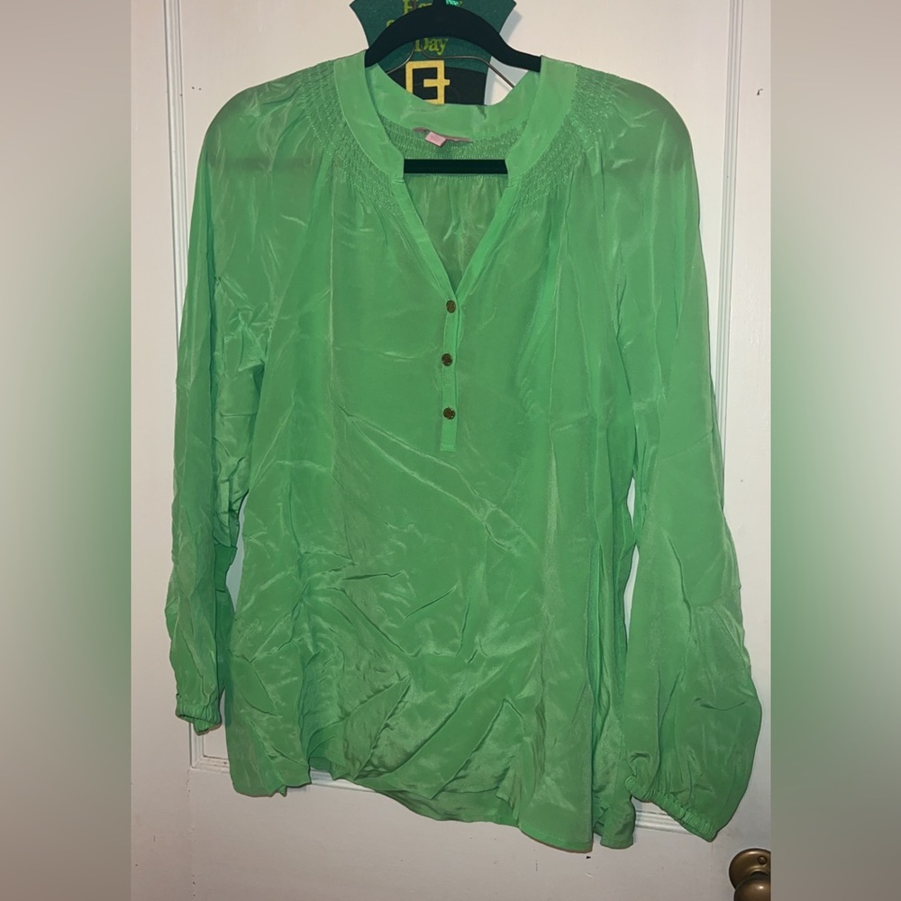 Size medium long sleeve top